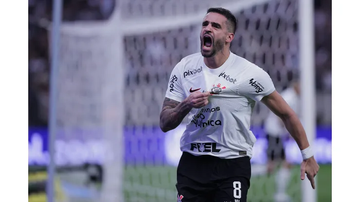 Foto: Ettore Chiereguini/AGIF- Renato Augusto vem fazendo bons jogos