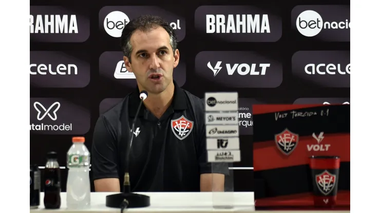 Foto: Walmir Cirne/AGIF- Léo Condé está feliz com a vitória
