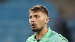 RS - PORTO ALEGRE - 12/07/2023 - COPA DO BRASIL 2023, GREMIO X BAHIA - Gabriel Grando goleiro do Gremio durante partida contra o Bahia no estadio Arena do Gremio pelo campeonato Copa do Brasil 2023. Foto: Pedro H. Tesch/AGIF