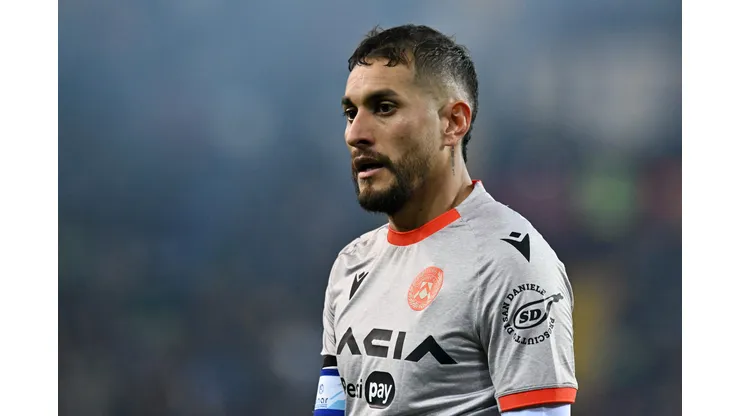 Alessandro Sabattini/Getty Images. Santos faz nova movimentação por Roberto Pereyra