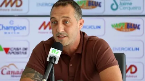 Foto: Divulgação/Twitter Bahia. Carlos Santoro em entrevista coletiva