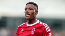 Foto: David Rogers/Getty Images - Danilo com a camisa do Forest