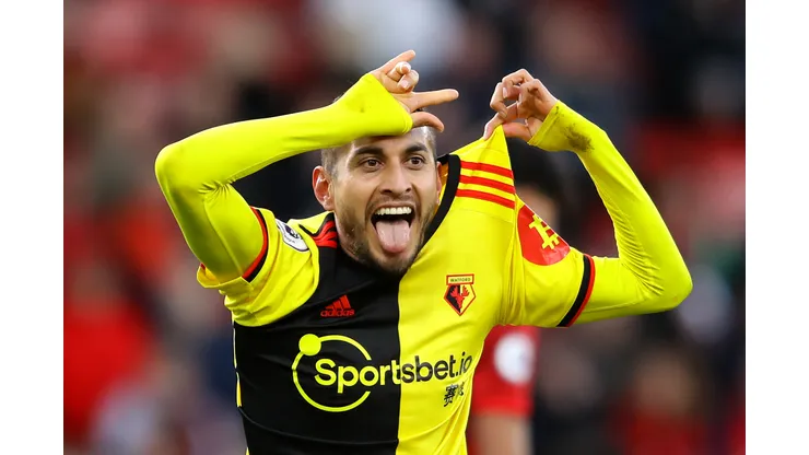 Santos tem situação DEFINIDA sobre a contratação de Roberto Pereyra - Foto: Richard Heathcote/Getty Images)