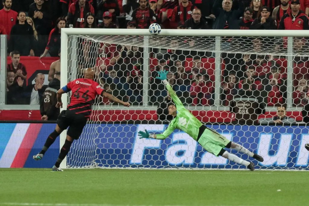 Foto: Robson Mafra/AGIF