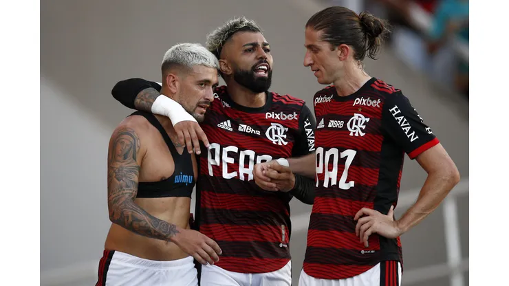 NÃO DÁ MAIS! Nação implora por adeus de campeão de 2019 com o Flamengo - Foto: Buda Mendes/Getty Images)