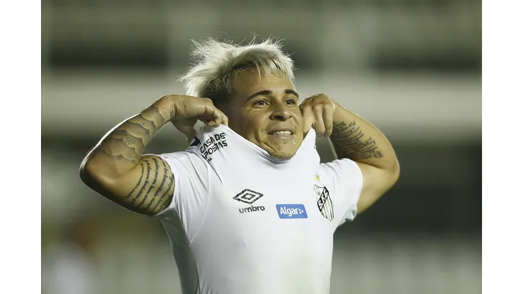 Esnobado: Situação ‘azeda’ de Soteldo vem à tona no Santos - Foto: Wagner Meier/Getty Images)
