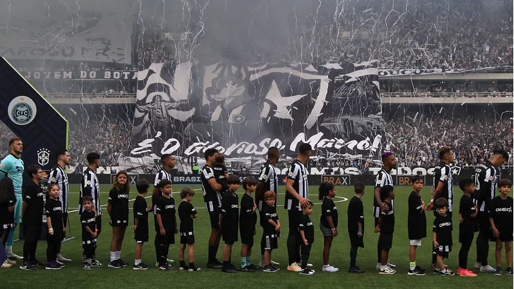 Foto: Vitor Silva/Botafogo - Nilton Santos estará lotado contra o Inter