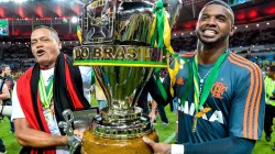 Goleiro Felipe CHOCA Nação ao ser apresentado em novo clube - Foto: Getty Images