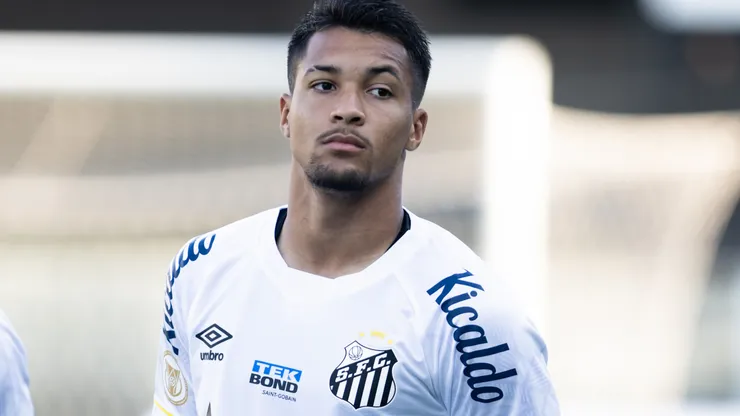 Foto: Abner Dourado/AGIF - Marcos Leonardo: centroavante tem futuro incerto no Santos