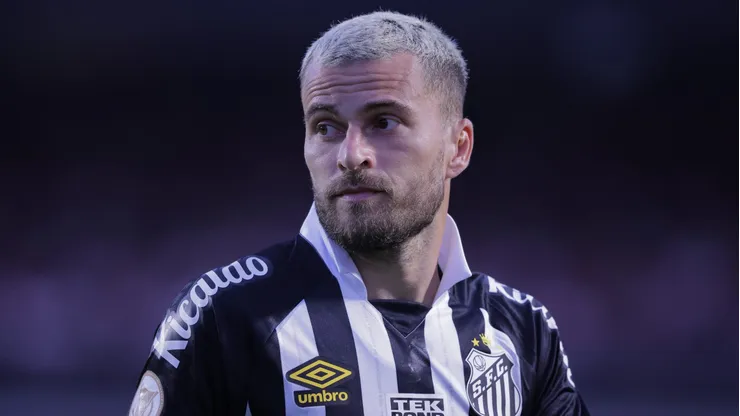 SP - SAO PAULO - 16/07/2023 - BRASILEIRO A 2023, SAO PAULO X SANTOS - Lucas Lima jogador do Santos durante partida contra o Sao Paulo no estadio Morumbi pelo campeonato Brasileiro A 2023. Foto: Ettore Chiereguini/AGIF