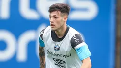 Foto: Lucas Uebel/Grêmio - Besozzi pode ganhar espaço.