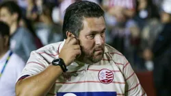Foto: Rafael Vieira/AGIF - Fernando Marchiori tecnico do Nautico durante partida contra o Remo no estadio Aflitos pelo campeonato Brasileiro C 2023.