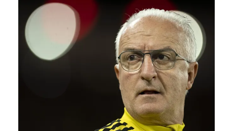Jorge Rodrigues/AGIF. Dorival serve de 'mau exemplo' a Sampaoli no Flamengo