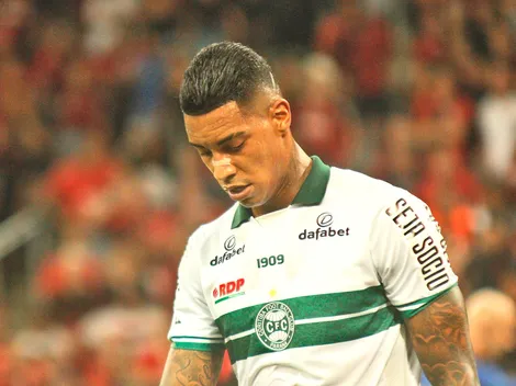 Alef Manga admite envolvimento em esquema de aposta no Coritiba e faz promessa