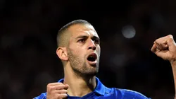 LEICESTER, ENGLAND - SEPTEMBER 27: Islam Slimani of Leicester City celebrates as he scores their first goal during the UEFA Champions League Group G match between Leicester City FC and FC Porto at The King Power Stadium on September 27, 2016 in Leicester, England. (Photo by Shaun Botterill/Getty Images)