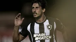 Foto: Jorge Rodrigues/AGIF - Gabriel Pires jogador do Botafogo comemora seu gol durante partida contra o Madureira no estadio Luso Brasileiro pelo campeonato Carioca 2023.