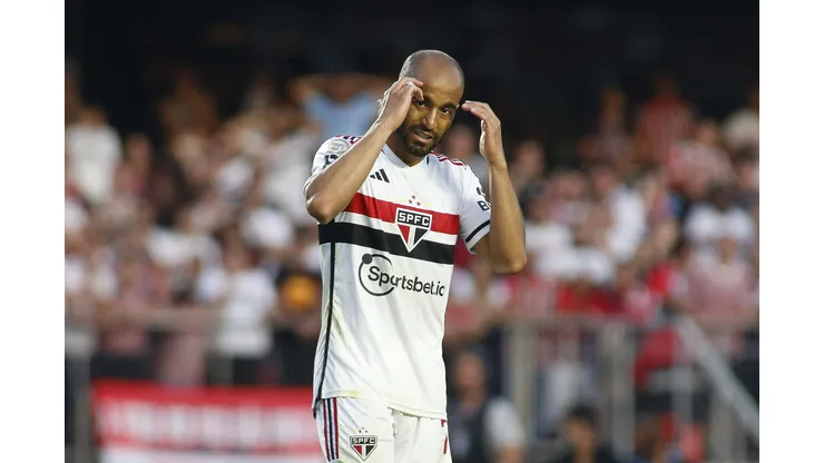 Lucas Moura CHOCA no São Paulo após estreia - Foto: Miguel Schincariol/Getty Images