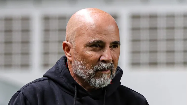 MG - BELO HORIZONTE - 29/07/2023 - BRASILEIRO A 2023, ATLETICO-MG X FLAMENGO - Jorge Sampaoli tecnico do Flamengo durante partida contra o Atletico-MG no estadio Independencia pelo campeonato Brasileiro A 2023. Foto: Gilson Lobo/AGIF