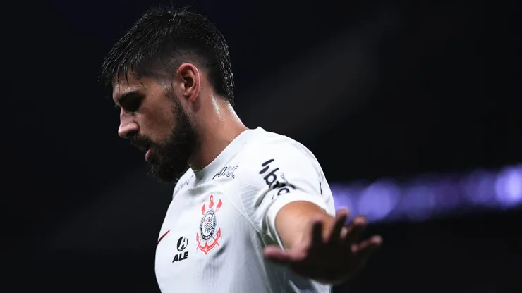 Foto: Ettore Chiereguini/AGIF - Bruno Méndez vive indefinição no Corinthians.