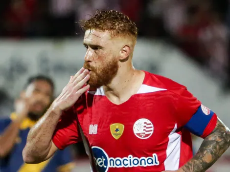 Reviravolta no elenco: Náutico prorroga contrato de artilheiro para temporada épica