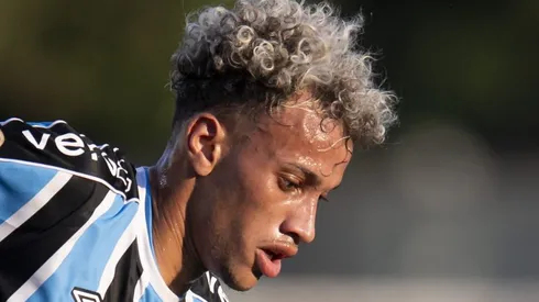 RJ - RIO DE JANEIRO - 06/08/2023 - BRASILEIRO A 2023, VASCO X GREMIO - Bitello jogador do Gremio durante partida contra o Vasco no estadio Sao Januario pelo campeonato Brasileiro A 2023. Foto: Jorge Rodrigues/AGIF