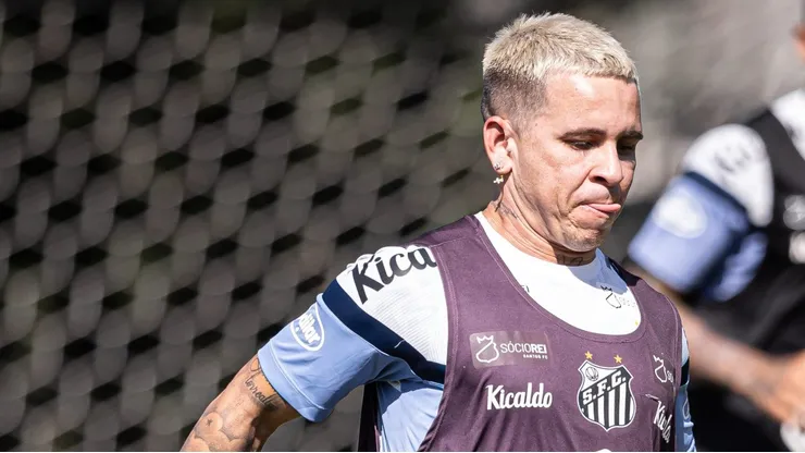 Fotos: Raul Baretta/ Santos FC - Soteldo foi visto nos treinamentos hoje (7).