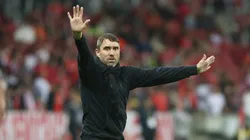 Foto: Ricardo Duarte/Inter/Divulgação - Coudet: técnico deve mexer no time titular do Colorado