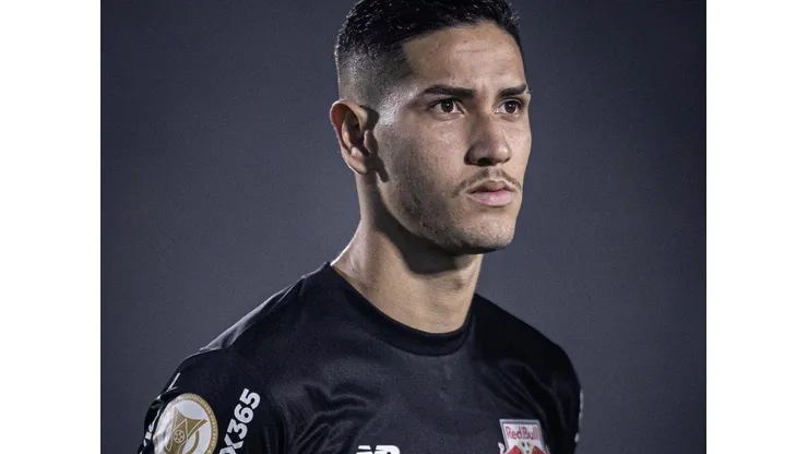 Reprodução/Twitter. Vasco define futuro de Bruno Praxedes