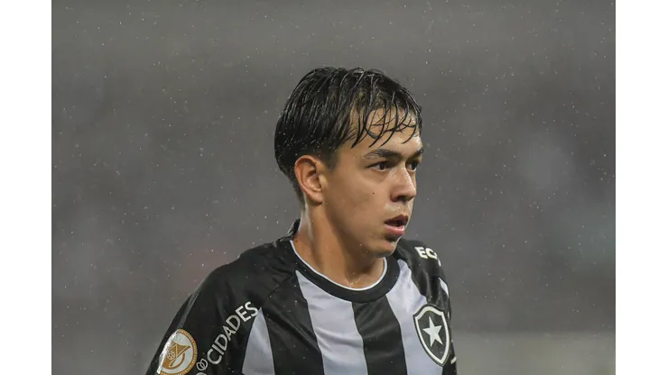 Thiago Ribeiro/AGIF - Segovinha chama a atenção de diversos clubes