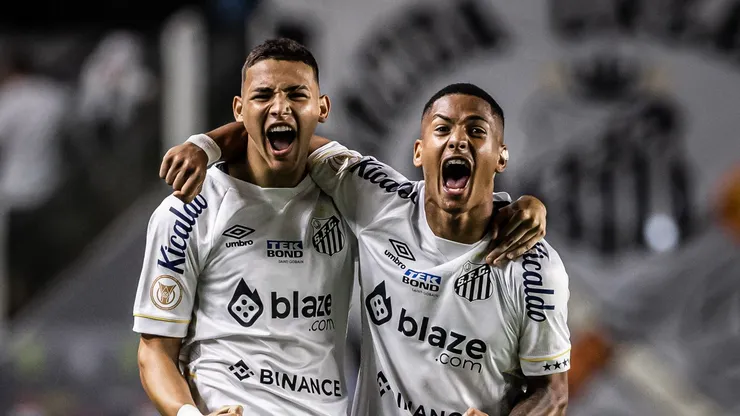 Foto: Raul Baretta/ Santos FC - Ângelo e Deivid juntos no Santos