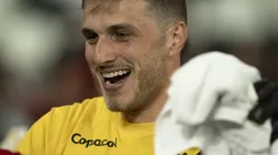 RJ - RIO DE JANEIRO - 31/05/2023 - COPA DO BRASIL 2023, BOTAFOGO X ATHLETICO-PR - Bento goleiro do Athletico-PR durante partida contra o Botafogo no estadio Engenhao pelo campeonato Copa do Brasil 2023. Foto: Jorge Rodrigues/AGIF