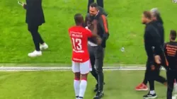 Valencia e Magrão trocam empurrões e bastidores VAZAM no Inter
