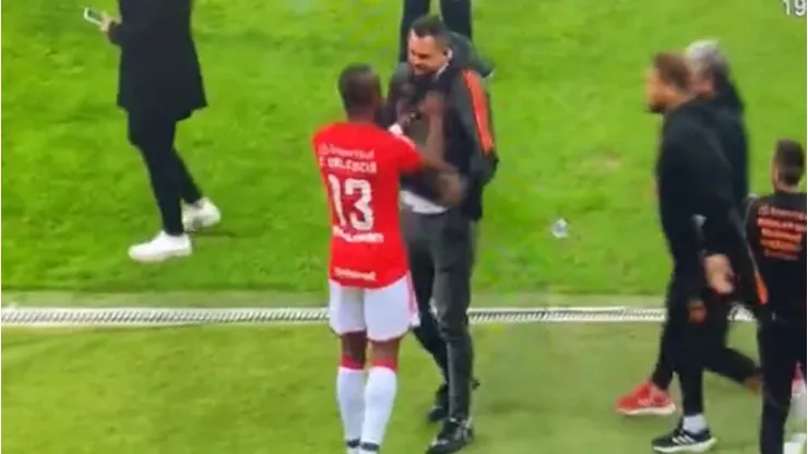 Valencia e Magrão trocam empurrões e bastidores VAZAM no Inter