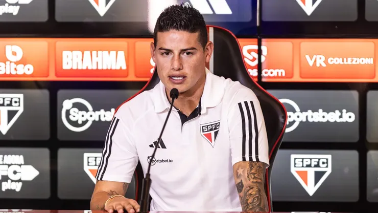 Foto: Abner Dourado/AGIF - James Rodriguez, fala aos jornalista durante sua apresentacao oficial como jogador do Sao Paulo em coletiva de imprensa realizada no CT Barra Funda.