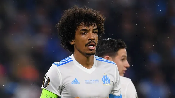 LYON, FRANCE - MAY 16: Luiz Gustavo of Marseille looks on during the UEFA Europa League Final between Olympique de Marseille and Club Atletico de Madrid at Stade de Lyon on May 16, 2018 in Lyon, France. (Photo by Matthias Hangst/Getty Images)