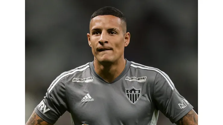 MG - BELO HORIZONTE - 08/07/2023 - BRASILEIRO A 2023, ATLETICO-MG X CORINTHIANS - Guilherme Arana jogador do Atletico-MG durante aquecimento antes da partida contra o Corinthians no estadio Mineirao pelo campeonato Brasileiro A 2023. Foto: Gilson Lobo/AGIF