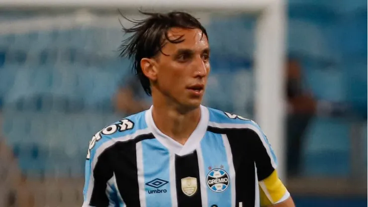 RS - Porto Alegre - 06/02/2022 - GAUCHO 2022, GREMIO X GUARANY DE BAGE - Pedro Geromel jogador do Gremio durante partida contra o Guarany de Bage no estadio Arena do Gremio pelo campeonato Gaucho 2022. Foto: Maxi Franzoi/AGIF