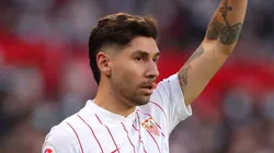 SEVILLE, SPAIN - JANUARY 09: Gonzalo Montiel of Sevilla reacts during the LaLiga Santander match between Sevilla FC and Getafe at Estadio Ramon Sanchez Pizjuan on January 09, 2022 in Seville, Spain. (Photo by Fran Santiago/Getty Images)