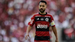RJ - RIO DE JANEIRO - 22/07/2023 - BRASILEIRO A 2023, FLAMENGO X AMERICA - Everton Ribeiro jogador do Flamengo durante partida contra o America no estadio Maracana pelo campeonato Brasileiro A 2023. Foto: Thiago Ribeiro/AGIF