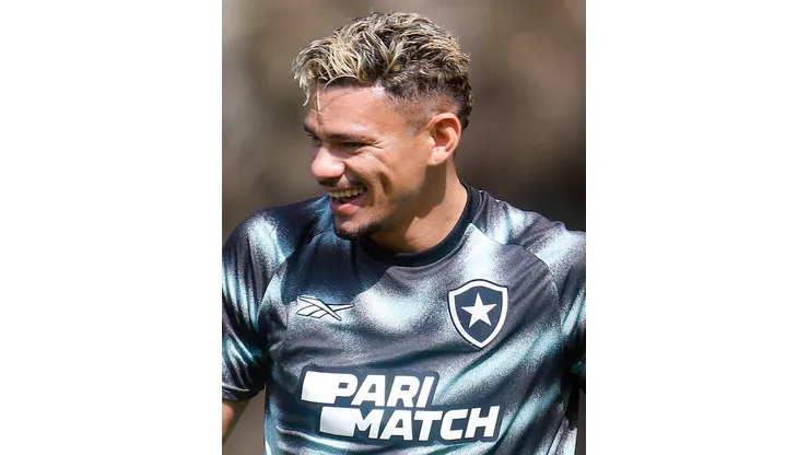 Foto: Divulgação/ Twitter Botafogo. Tiquinho Soares soma mais gols do que Vasco da Gama, no Brasileirão.
