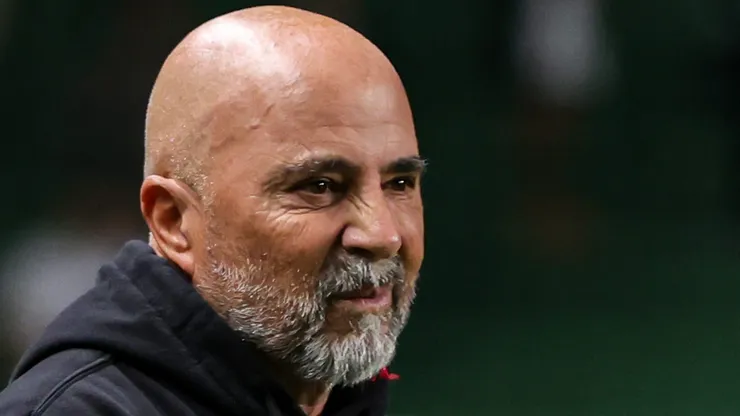 MG - BELO HORIZONTE - 29/07/2023 - BRASILEIRO A 2023, ATLETICO-MG X FLAMENGO - Jorge Sampaoli tecnico do Flamengo durante partida contra o Atletico-MG no estadio Independencia pelo campeonato Brasileiro A 2023. Foto: Gilson Lobo/AGIF