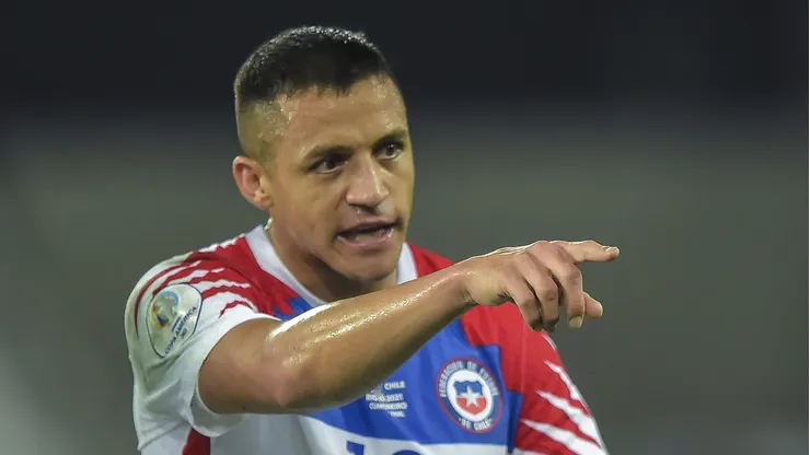 Foto: Thiago Ribeiro/AGIF - Alexis Sánchez teve seu nome citado no Corinthians.
