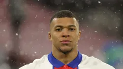 MUNICH, GERMANY - APRIL 07: Kylian Mbappe of Paris Saint-Germain celebrates after scoring their side's first goal during the UEFA Champions League Quarter Final match between FC Bayern Munich and Paris Saint-Germain at Allianz Arena on April 07, 2021 in Munich, Germany. Sporting stadiums around Germany remain under strict restrictions due to the Coronavirus Pandemic as Government social distancing laws prohibit fans inside venues resulting in games being played behind closed doors. (Photo by Alexander Hassenstein/Getty Images)