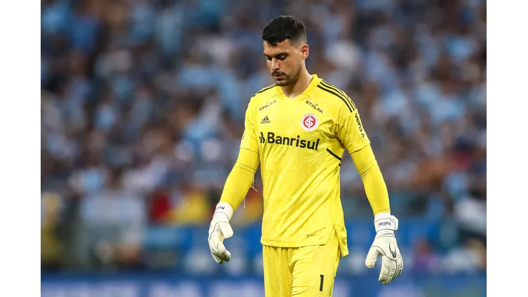 Pedro H. Tesch/AGIF - Goleiro vive em pé de guerra com a torcida