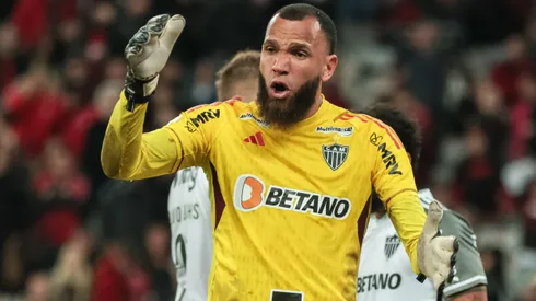 Robson Mafra/AGIF - Goleiro fez milagre e salvou o Galo