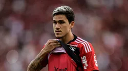 Pedro comemorando seu tento