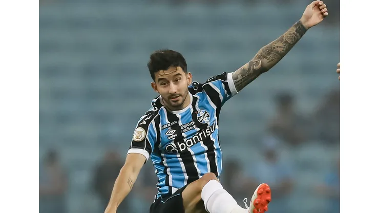Grêmio quer terminar de vez com novela Villasanti - Foto: Pedro H. Tesch/Getty Images