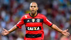 Ex-jogador do Rubro-Negro, o atacante ressaltou o tamanho do clube, mas que ajustes são necessários para que o time volte ao seu lugar de destaque. Foto: Buda Mendes/Getty Images