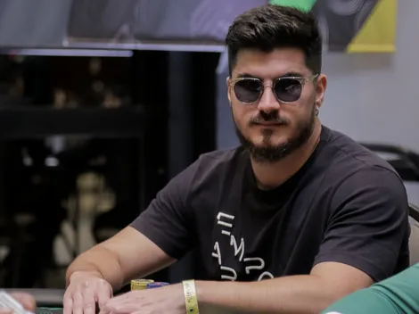 Gabriel Bueno sobe no degrau mais alto do pódio em torneio de poker online do WCOOP