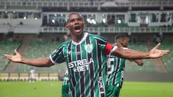 Foto: Gilson Lobo/AGIF - Juninho: jogador do América-MG fez acusações envolvendo o Vasco